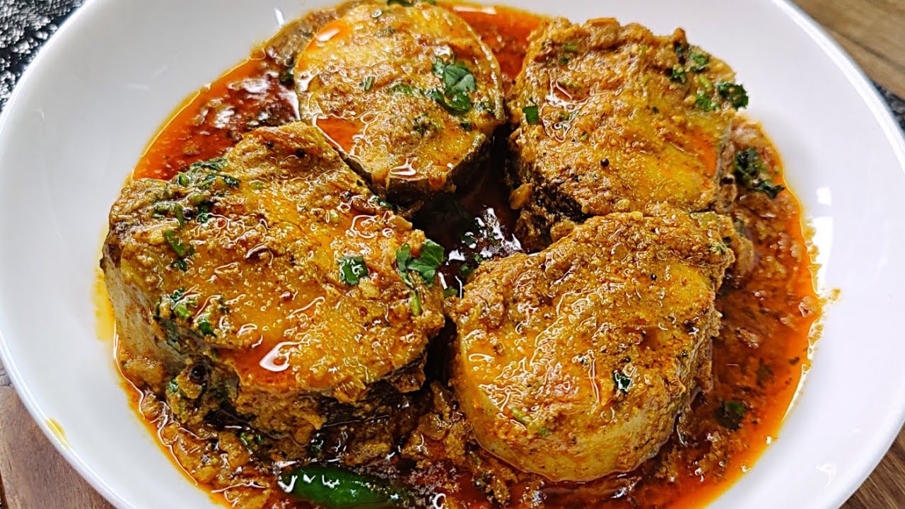 Mere Husband Mujhse Yeh Fish Ka Salan Farmaish Par Banwate Hai | Masaledar Fish Salan | Fish Curry