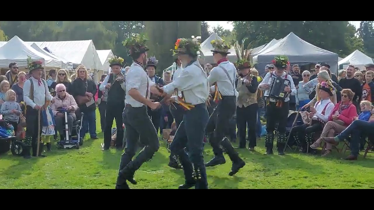 Leominster Morris dancing 