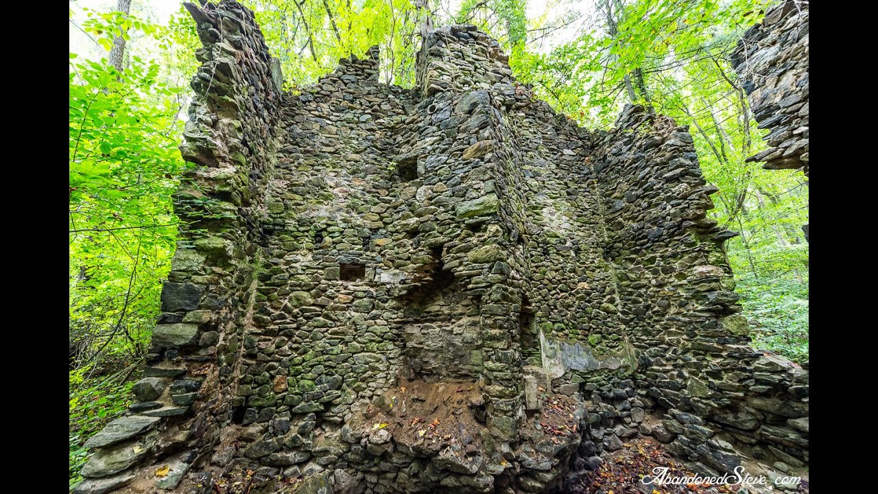 Urban Exploration: ABANDONED 1700s Stone Houses