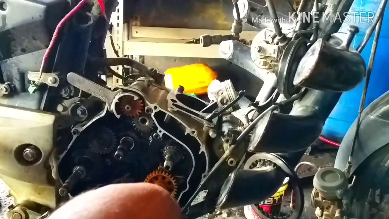 [Solved] White smoke from engine solution (Pulsar 150) bike
