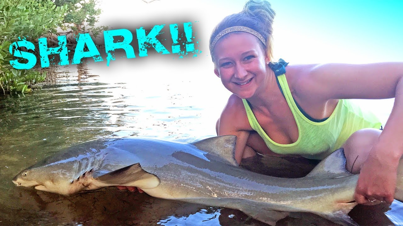 EPIC SHARK BATTLE!! Shore FISHING with LIGHT TACKLE!!