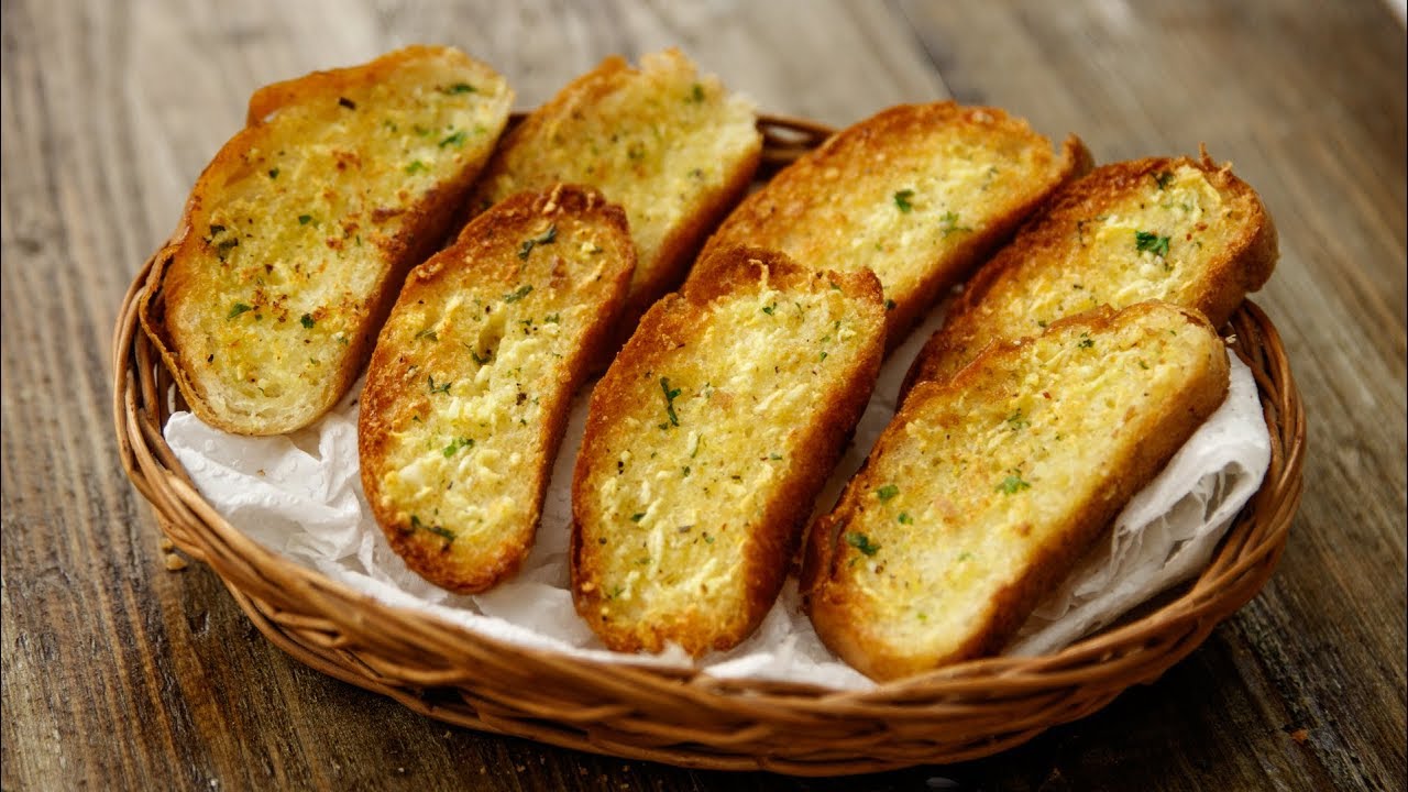 Garlic Bread Recipe - TWO WAYS Tawa & Oven in Cafe Style - CookingShooking