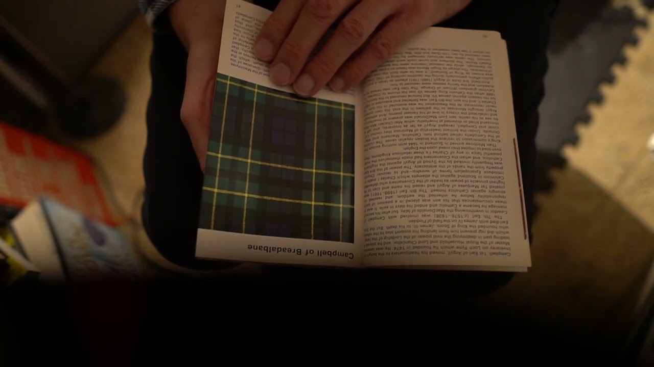 ASMR PAGE TURNING ( No' 151 ) To ensure a restful night's sleep.