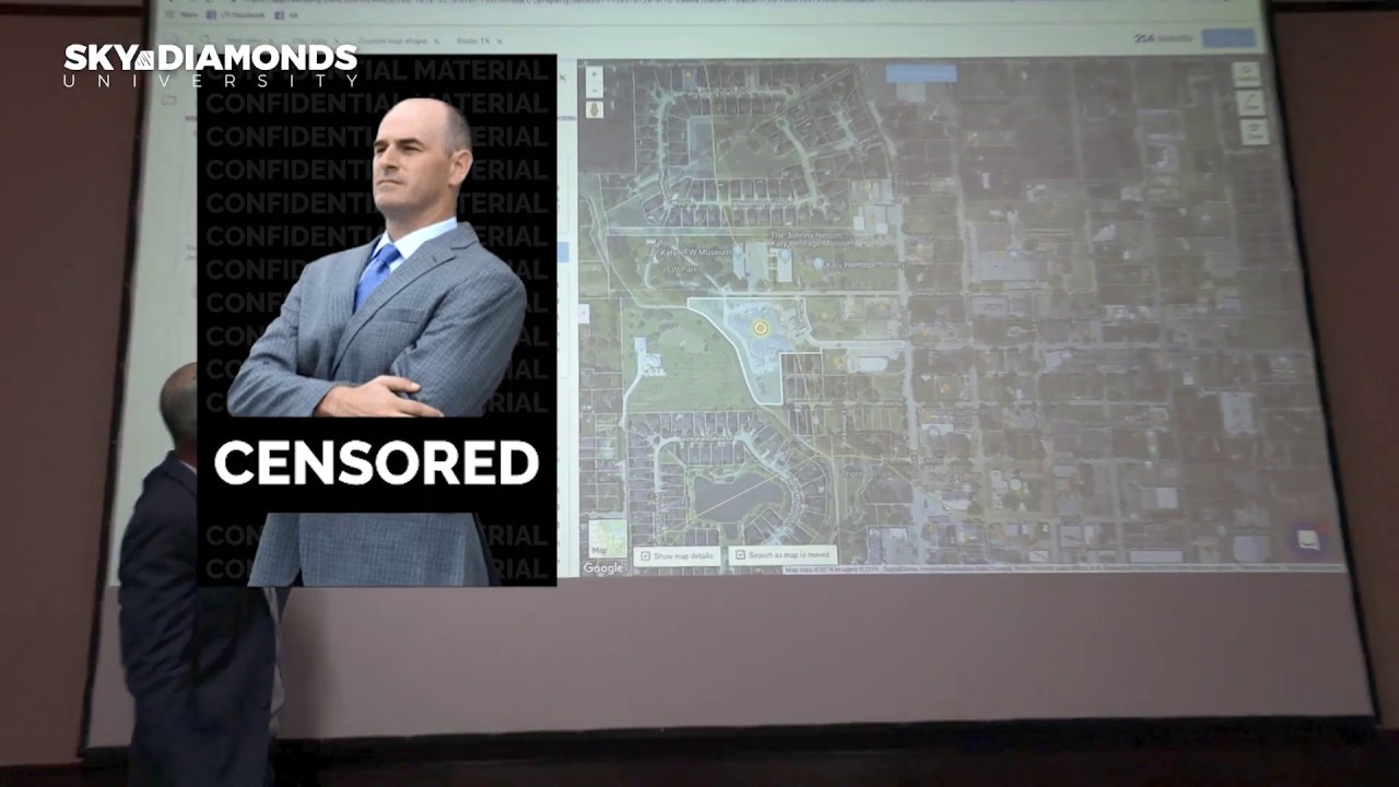 Commercial Roofing Cold Call Closed in front of Live Audience.