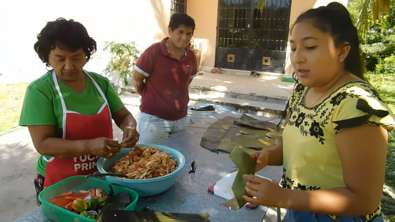 Así hacemos el pib enterrado en Yucatán (en mi pueblito)