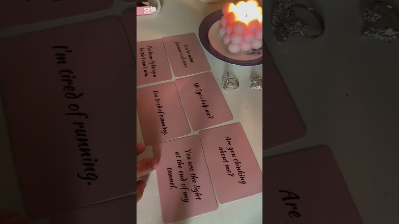 Pick up cards តើអ្នកដែលអ្នកគិតដល់មានអ្វីចង់ប្រាប់មកដល់អ្នកពេលនេះ?
