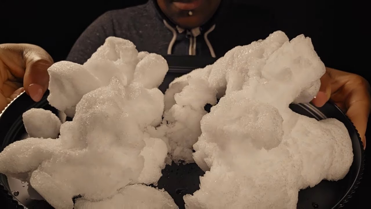 DEEP FREEZER HUMIDIFIER FROST VS REFROZEN POWDERY ICE #asmr #mukbang