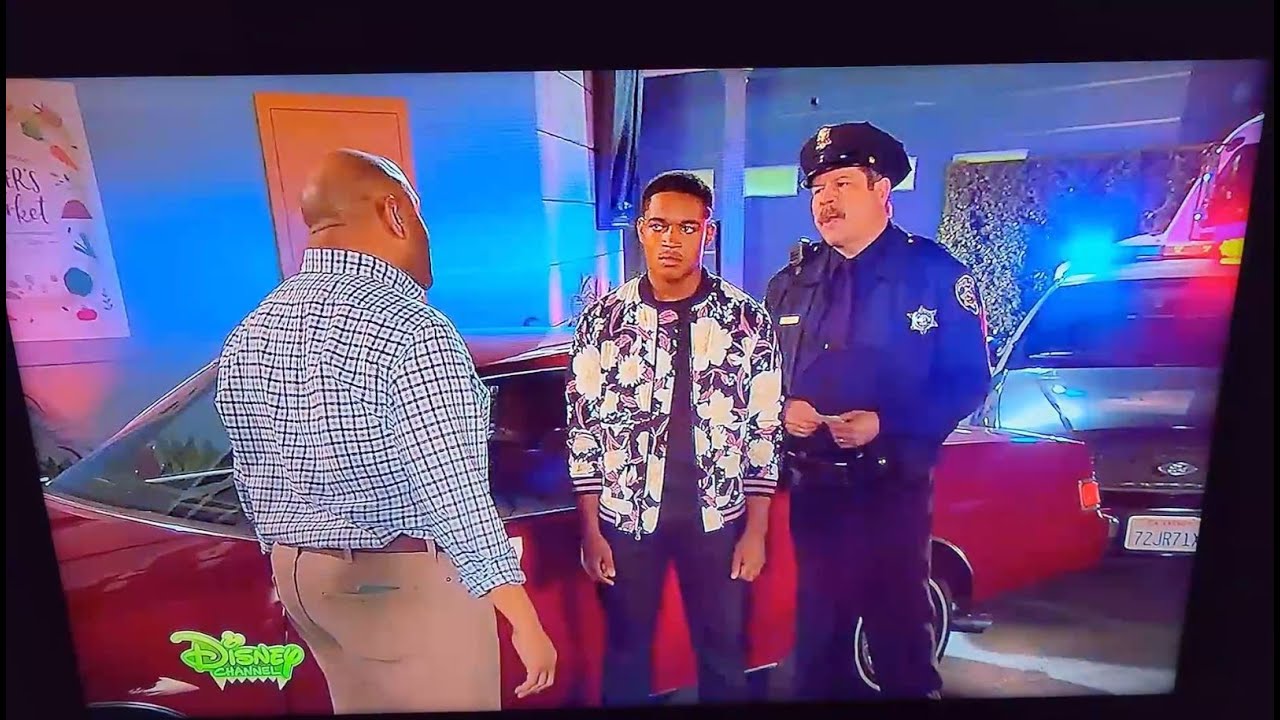 Booker Gets Pulled Over by Cop/Police - Raven's Home - Disney