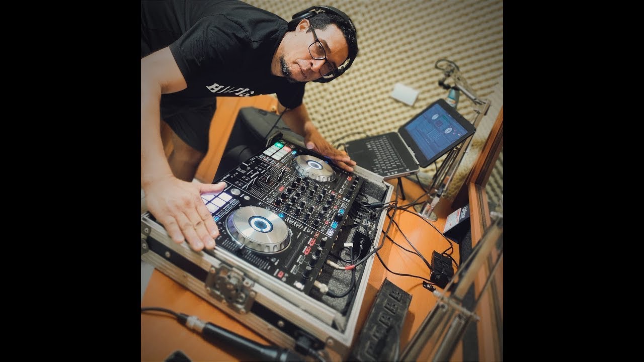 CANAL MASTER MIX APRESENTA DJ LUCIANO ZOY TOCANDO AS MELHORES DOS ANOS 80s x 90s x 2000s