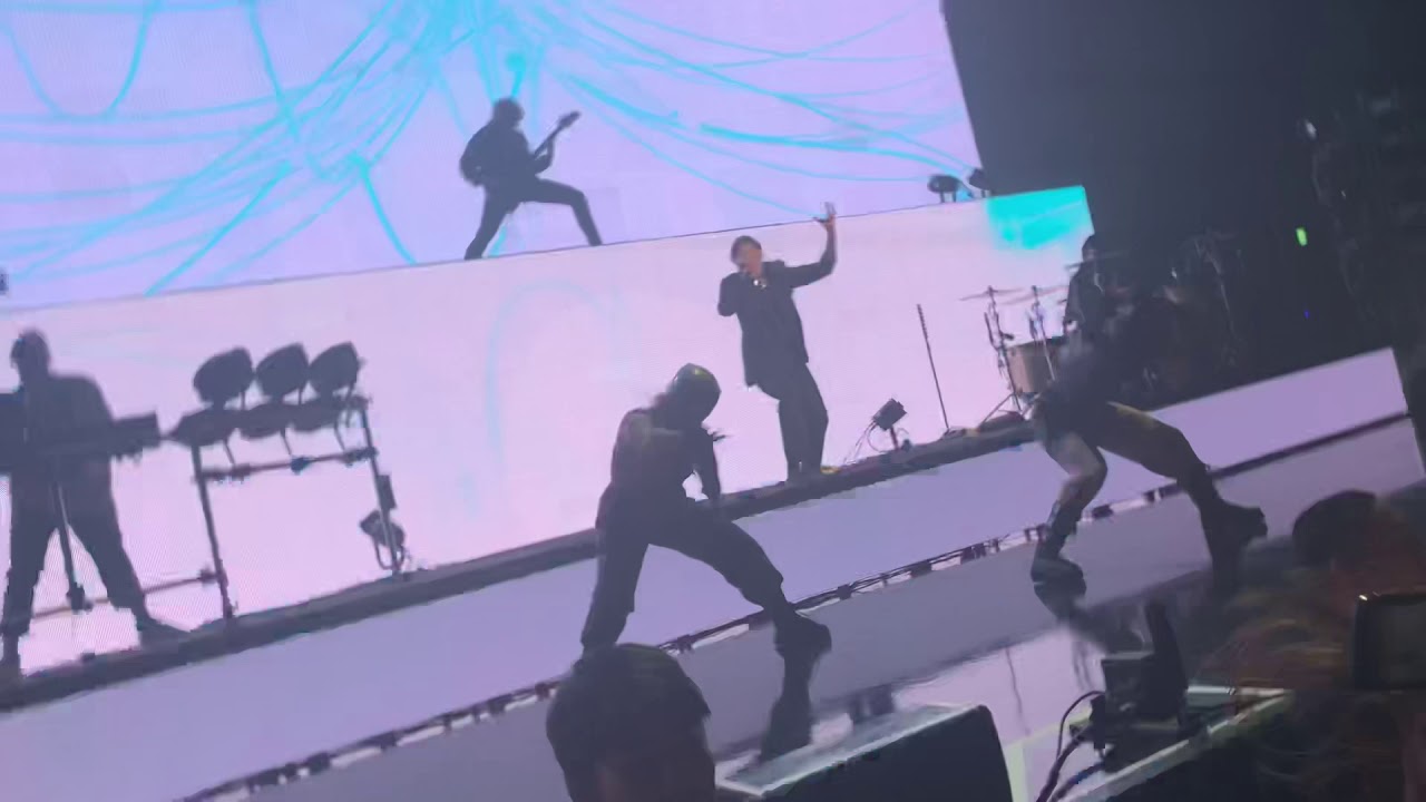 Bring Me The Horizon Intro~Ludens~MANTRA Live at Zepp Osaka Bayside Japan Tour