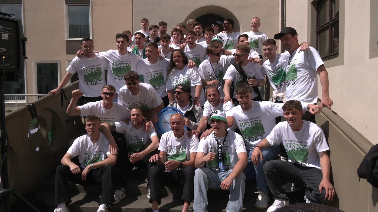 FC Schweinfurt 05 feiert Aufstieg