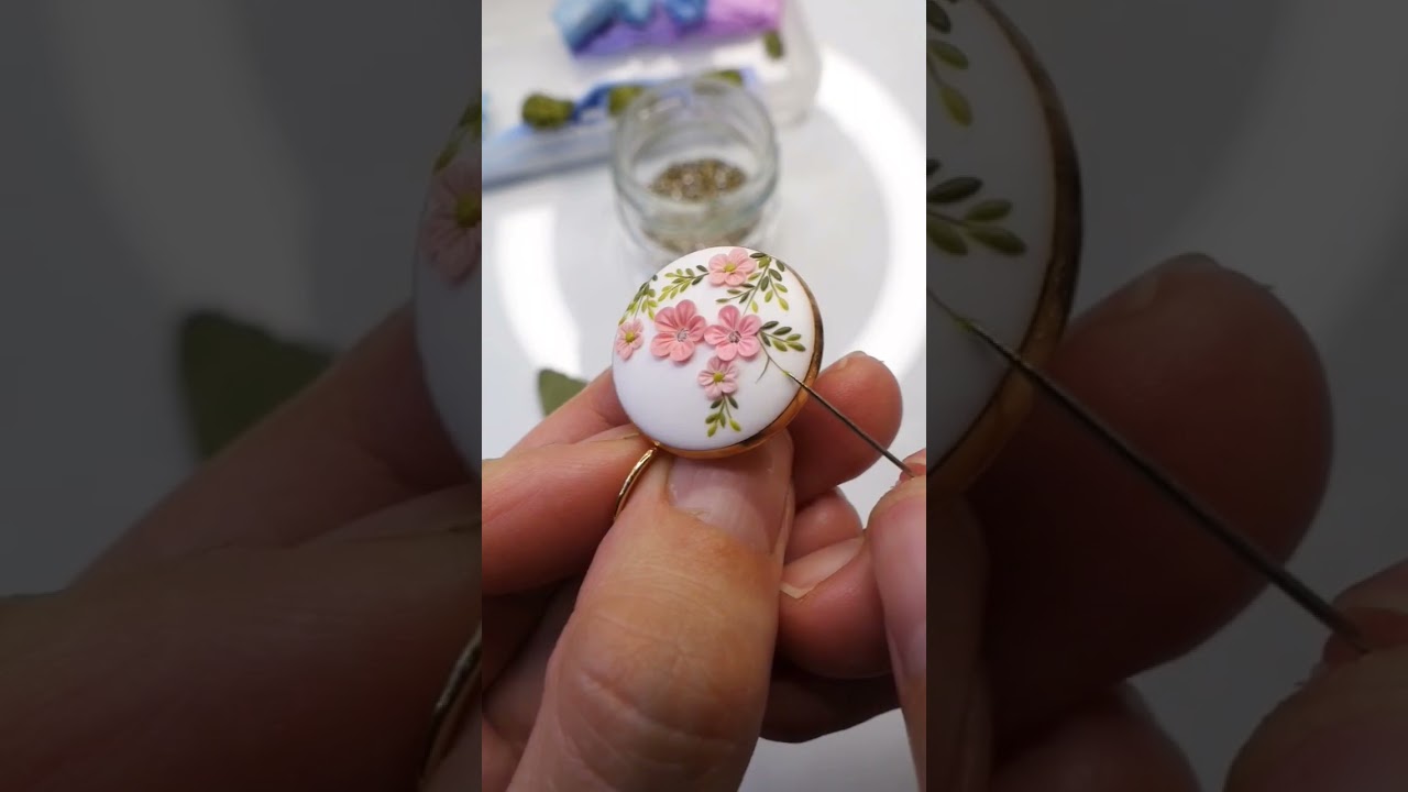 Learn how to make Floral Art Jewelry, Polymer Clay Flowers Earrings #polymerclay #tutorial #diy