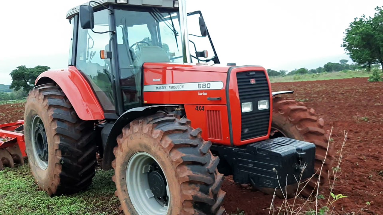 Apresentando meu mf 680 pra vcs, me 680 na grade 24x28 270mm de espaçamento.