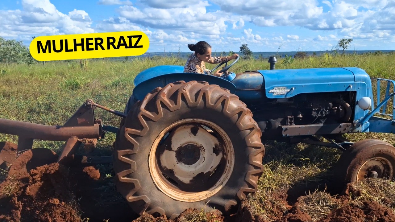 ARANDO TERRA COM FORD MAJOR  ESSA MULHER É BRUTA DE MAIS