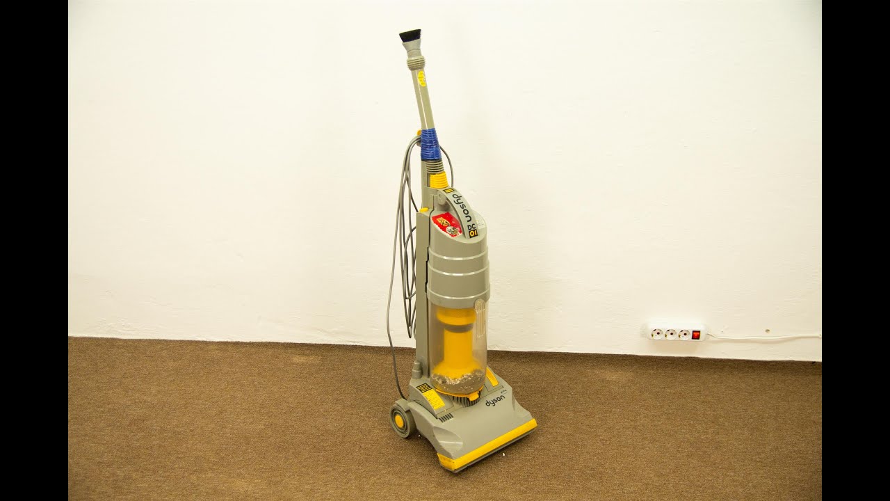 Пылесос вертикальный Dyson DC01