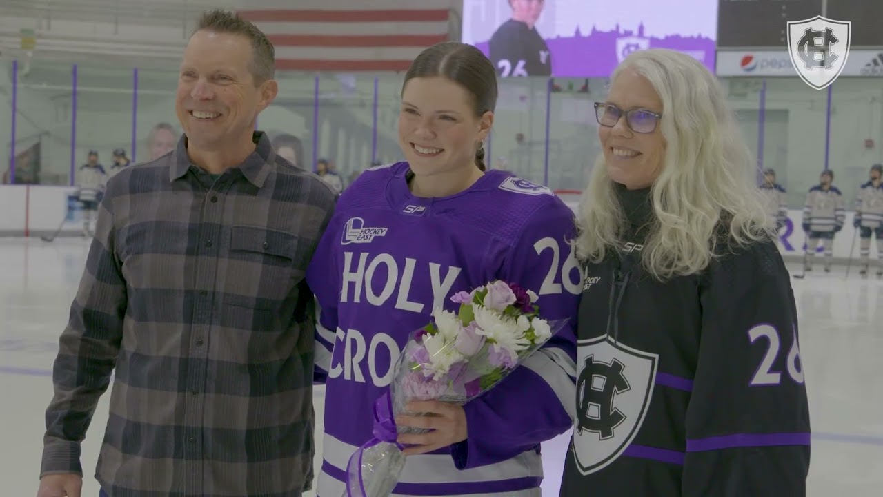 2026 Holy Cross Women's Ice Hockey Senior Day