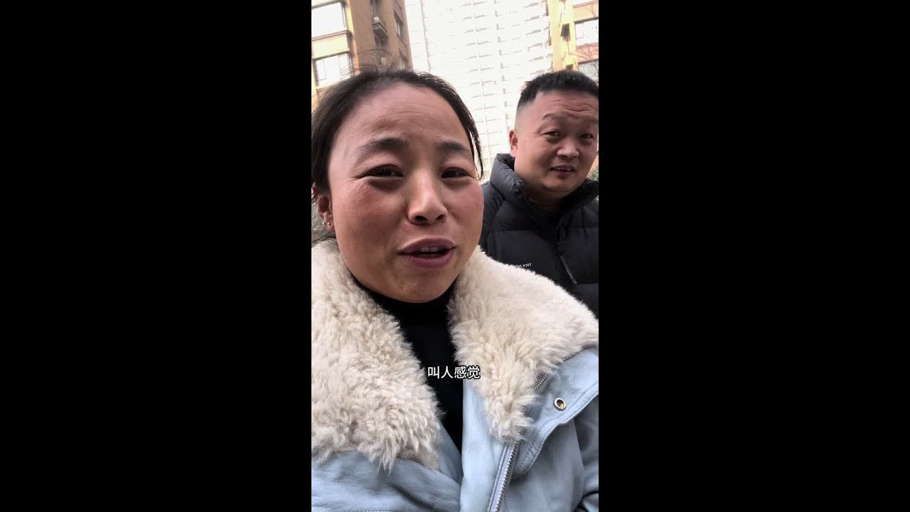 90后夫妻在工地刮腻子，记录美好一天 #记录真实生活 #vlog日常 #工地夫妻 #我要上热门🔥 #乡村贾丹
