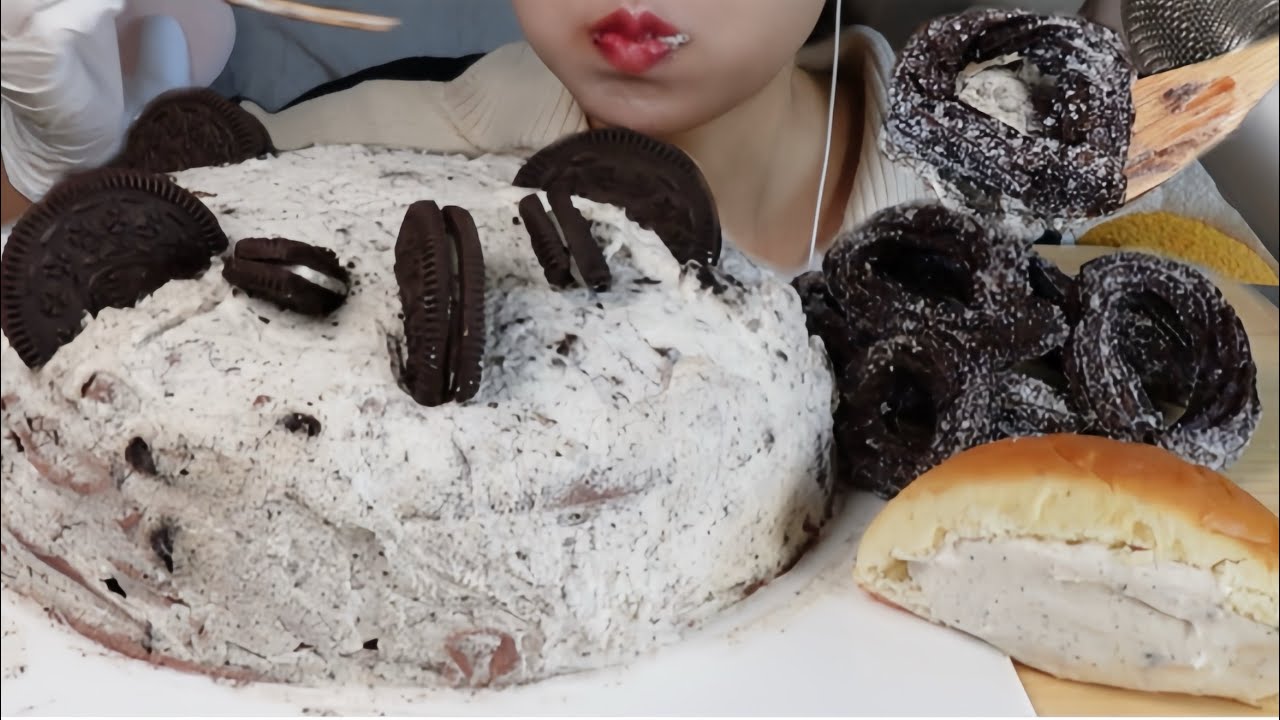 ASMR オレオパーティー ミルクレープ チュロス クリームパン Oreo Party, Crepe Cake, Churros, Cream Bread eating sounds