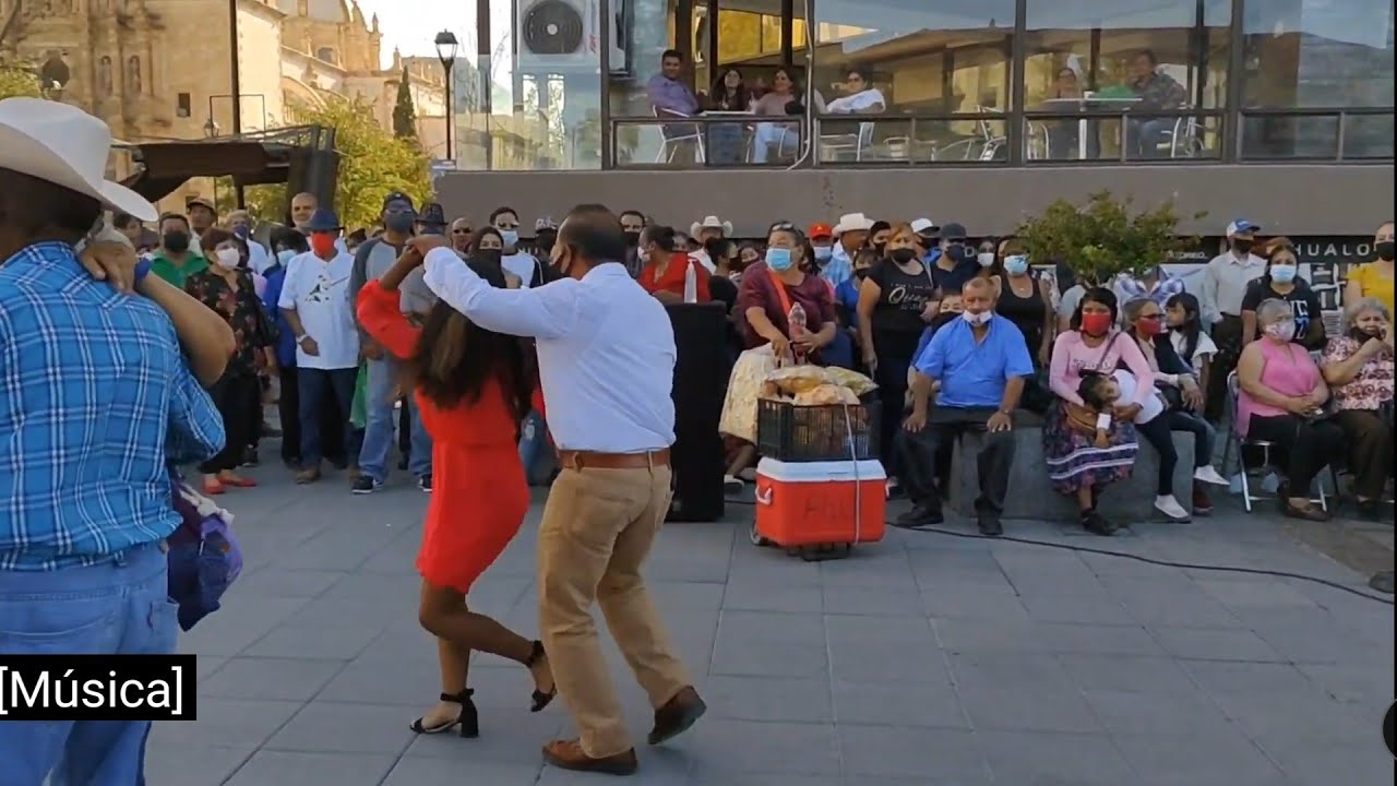 Al bailongo se ha dicho🎵💃❤️con Musical Milagro! 🎹ay, ay, ay!👏🎶💃🎵❤️