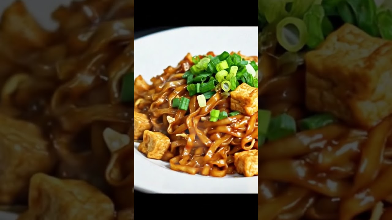 🍜🔥 Mee Goreng Mamak &ndash; Malaysia&rsquo;s spicy stir-fried noodle magic! #malaysia #noodles #bitecity7