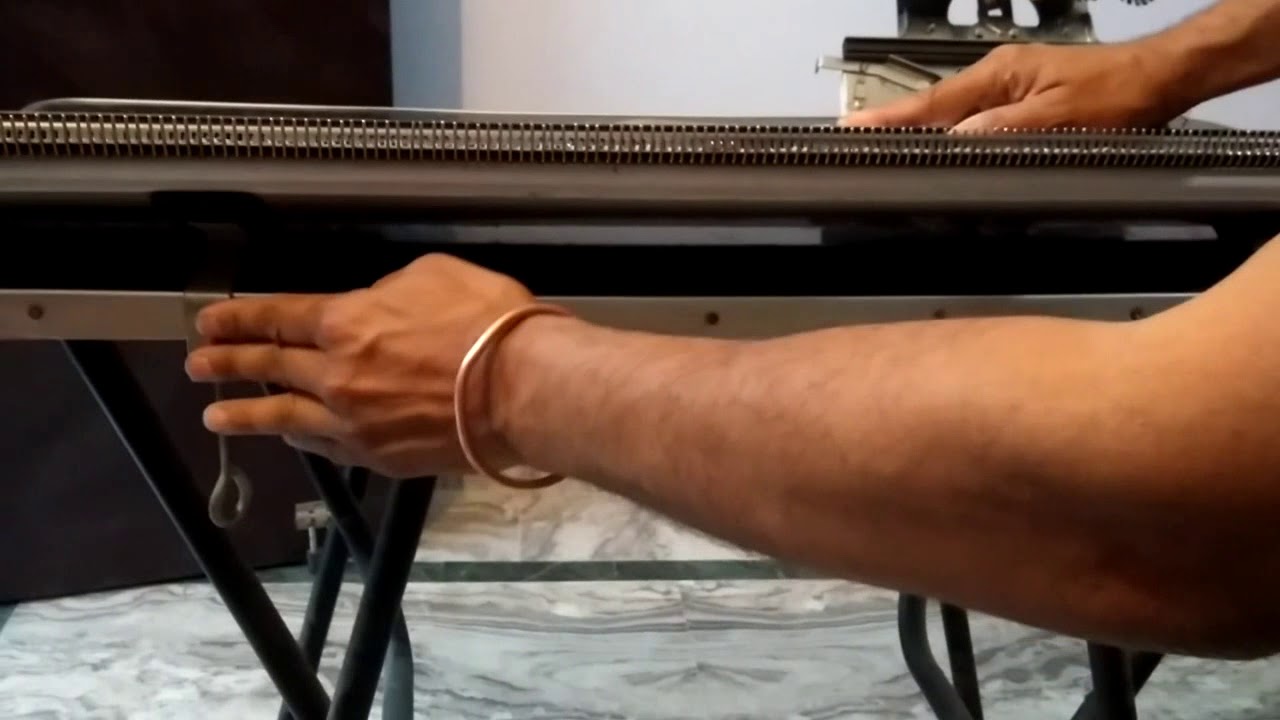 Knitting machine ko table per kaise fit kare | knitting machine setup