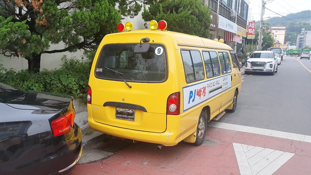 Korean Used Bus - 2001 H100 Hyundai Grace Bus (M/T+15 SEAT+2WD+LHD+83hp+2,476cc+Diesel)  for Export
