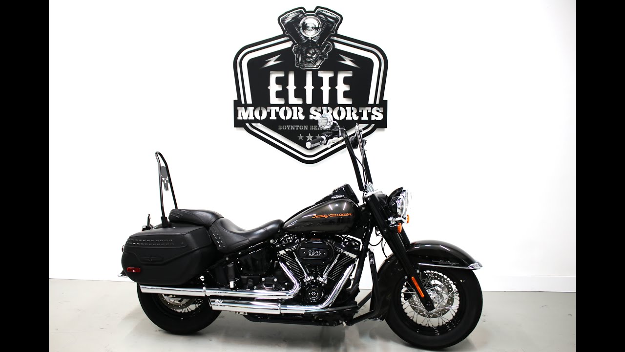 2019 Harley Davidson Heritage Classic 114 FLHCS Vance&Hines 15" Blacked Out Bars Passenger Backrest