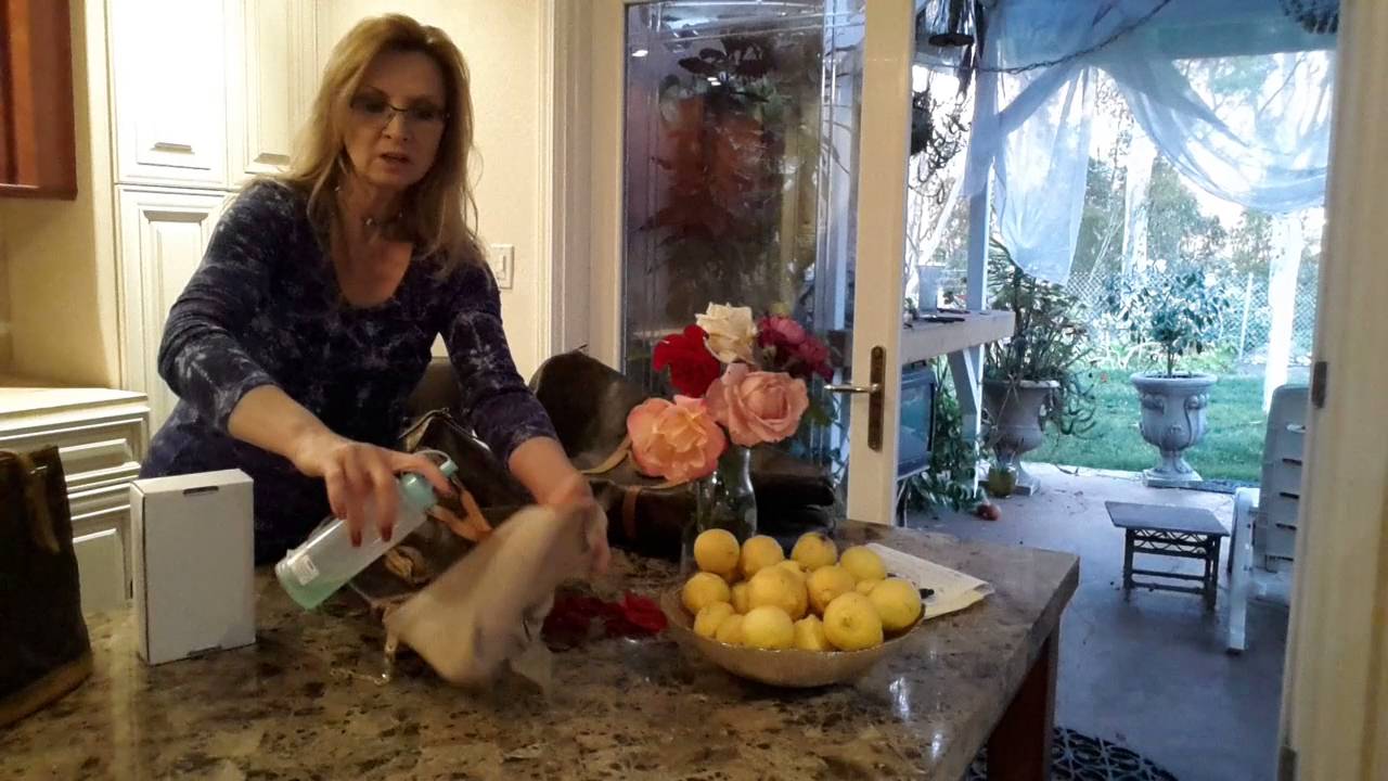 Secret How to remove the sticky peeling lining Louis Vuitton Bucket Purse lining.  Amazing!