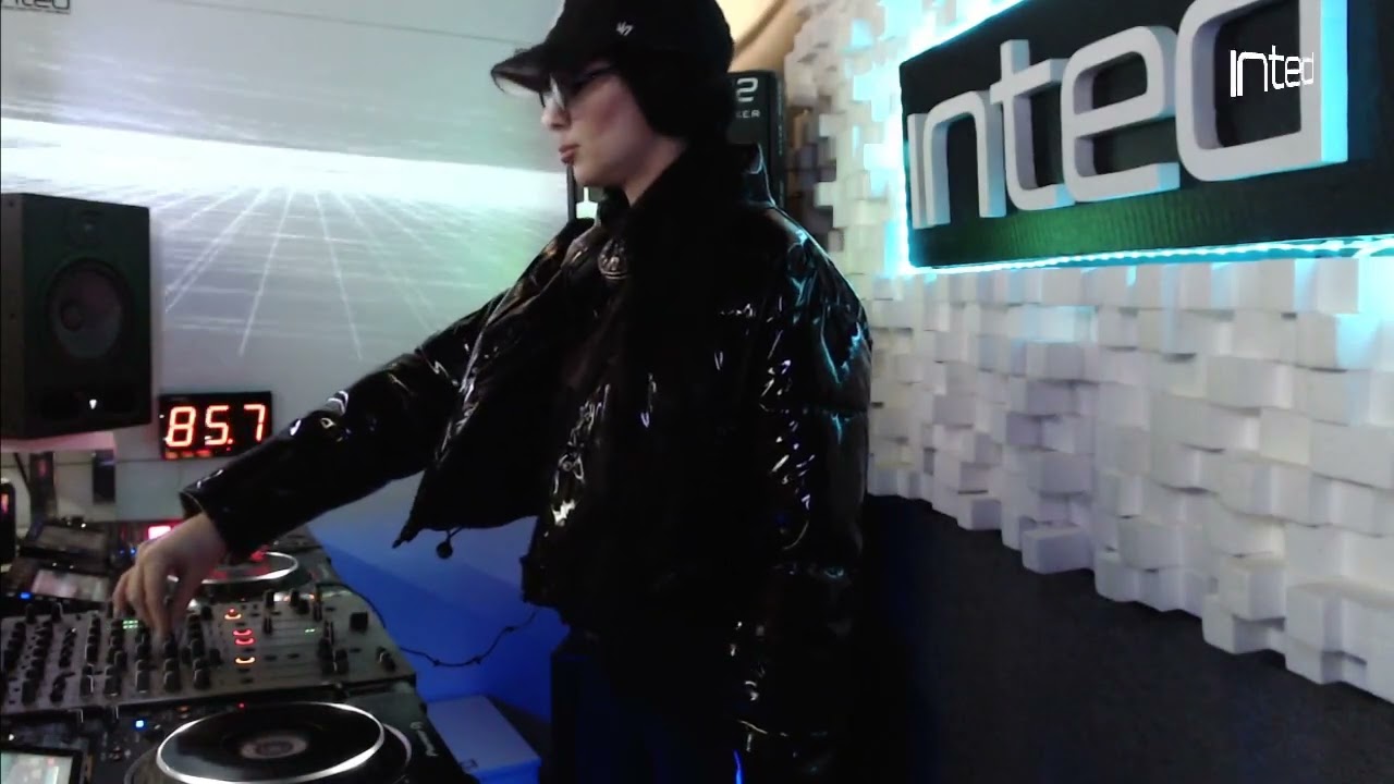INTED Electronic Muisc School presenta LADY LEE 04 04 22