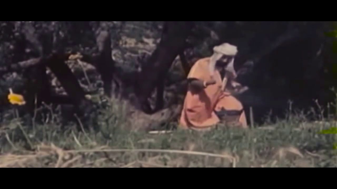 ATHMANE ARIOUET  Dans les plus beaux clips Du film Village Doctor (HD)