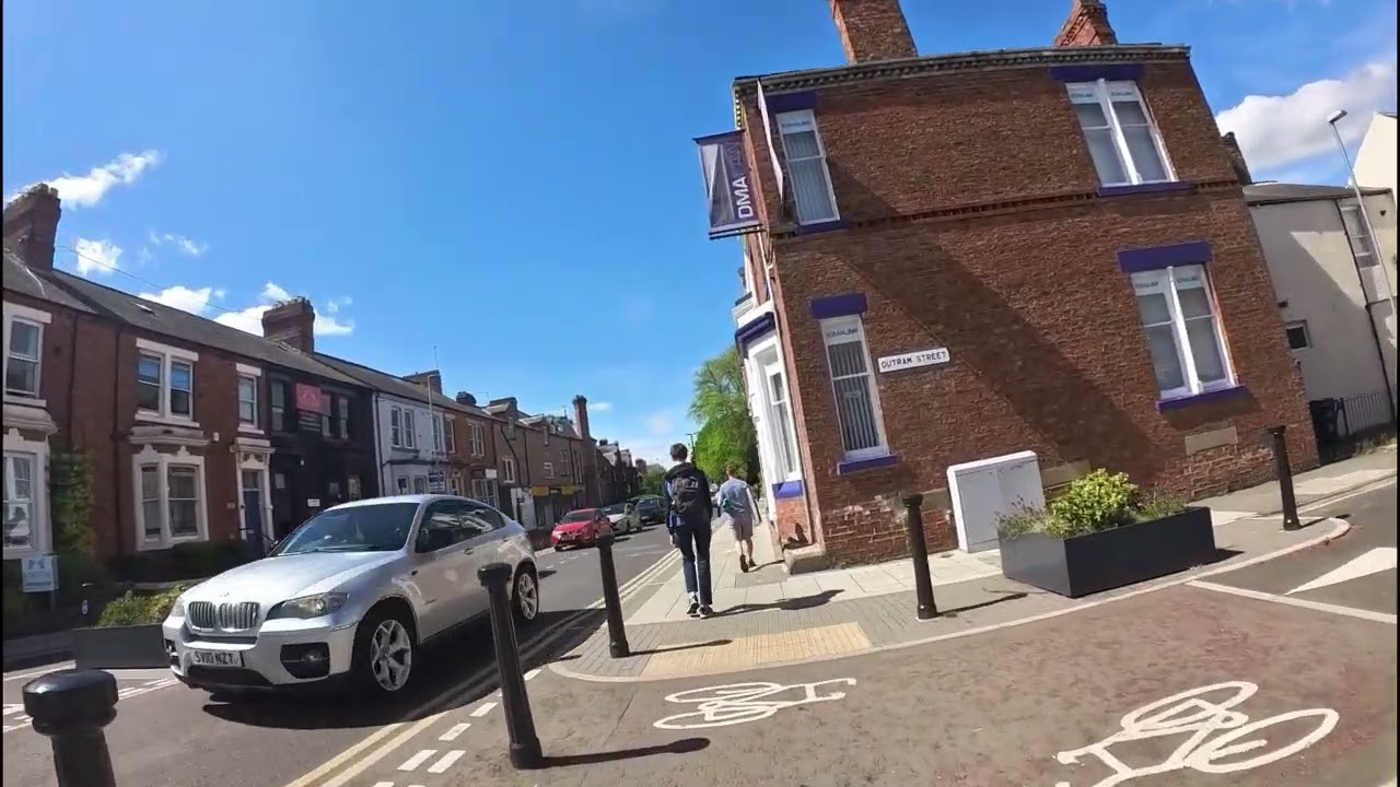 DARLINGTON SHOPPERS PT2