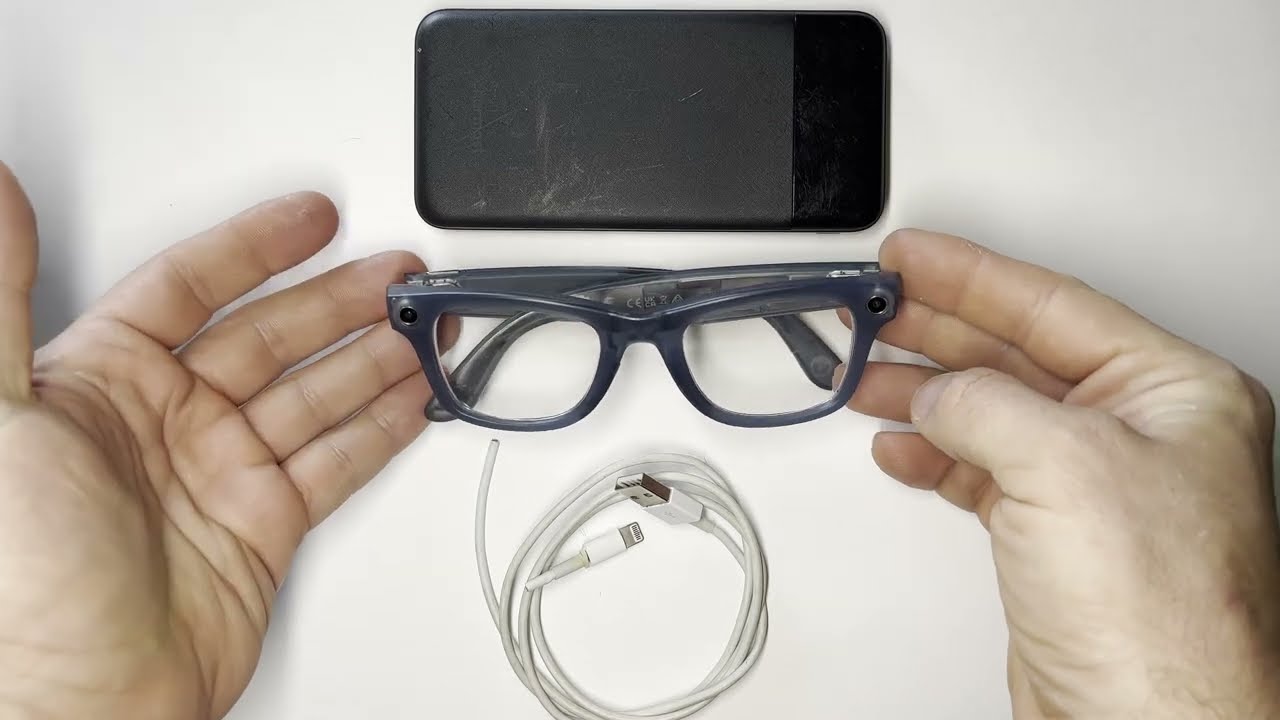 Makeshift Ray-Ban Meta smart-glasses charger.