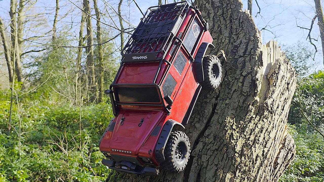 RC Car Off Road - Traxxas TRX-4 Land Rover Defender 1/2