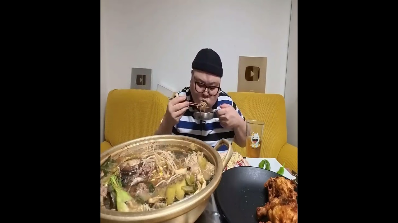 Love life ❤️🧬 enjoy food 🥑 #food #foodsharing #mukbang #mukbanginternational #eating #eatingsounds 