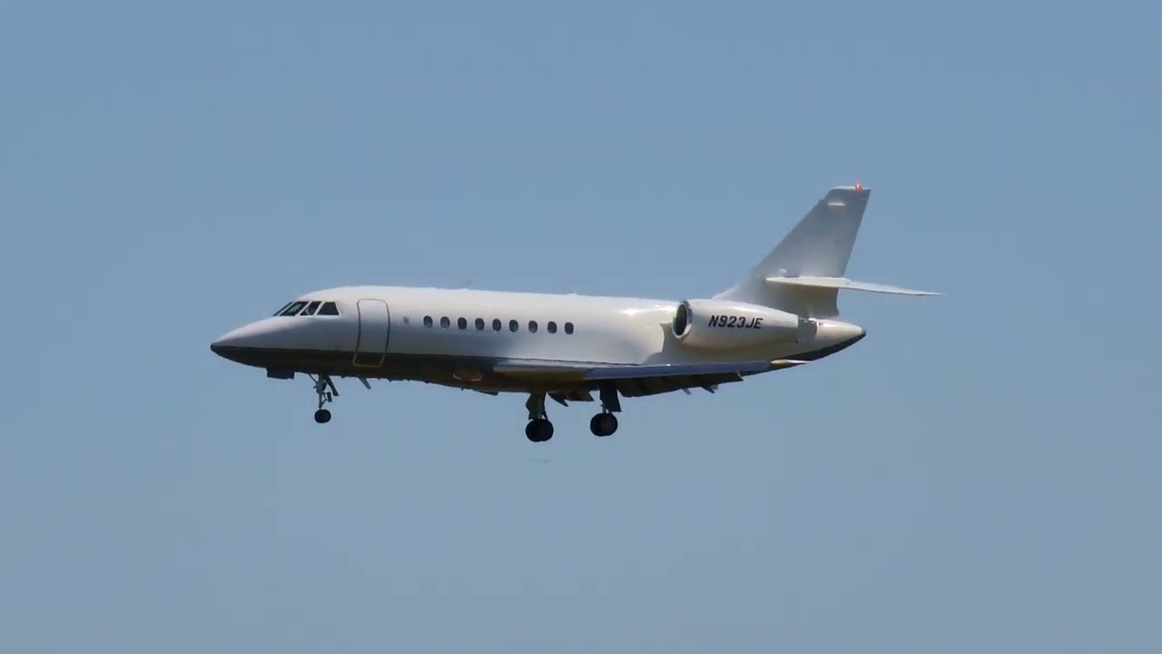 1999 Dassault Falcon 2000 | Landing | New Century AirCenter (JCI/KIXD) | N923JE