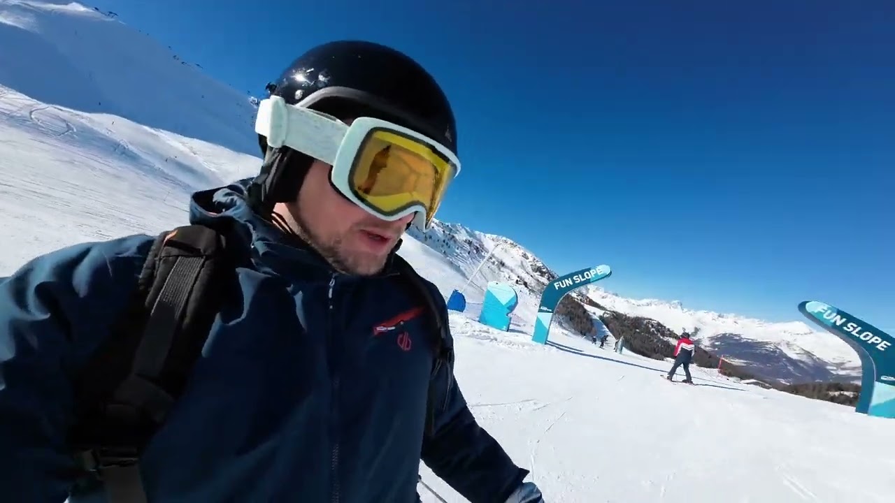 Pila 10 Bellevue   Black + Fun Slope