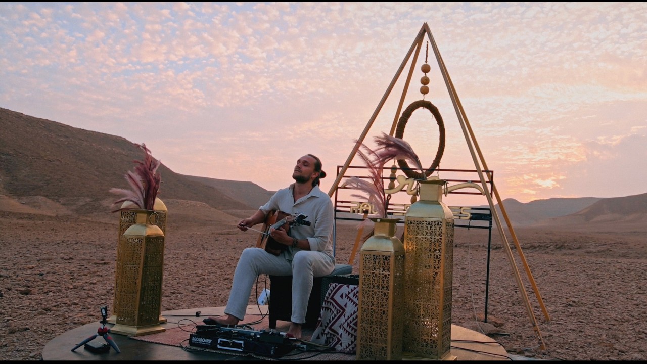 Live from the Desert: God on the fingertip | Axenov