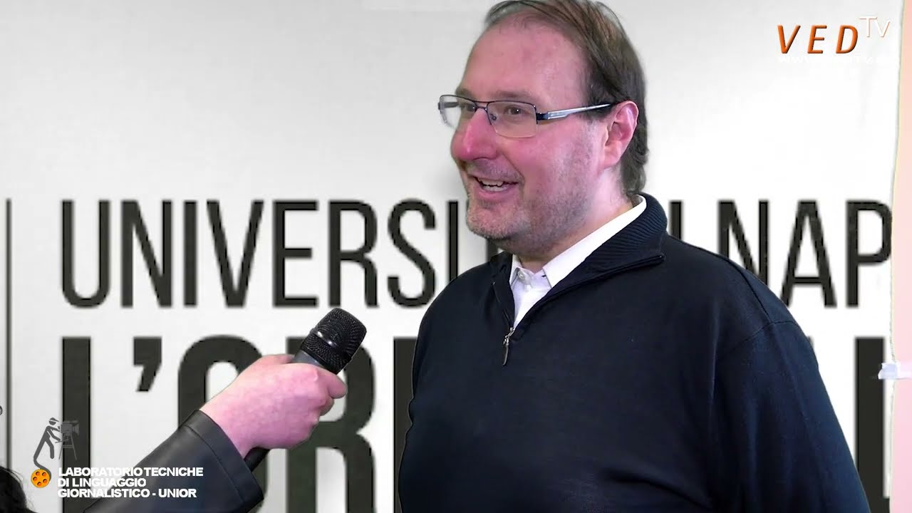 Il giornalista Luigi Pasquariello al Laboratorio Tecniche di Linguaggio Giornalistico dell'Orientale