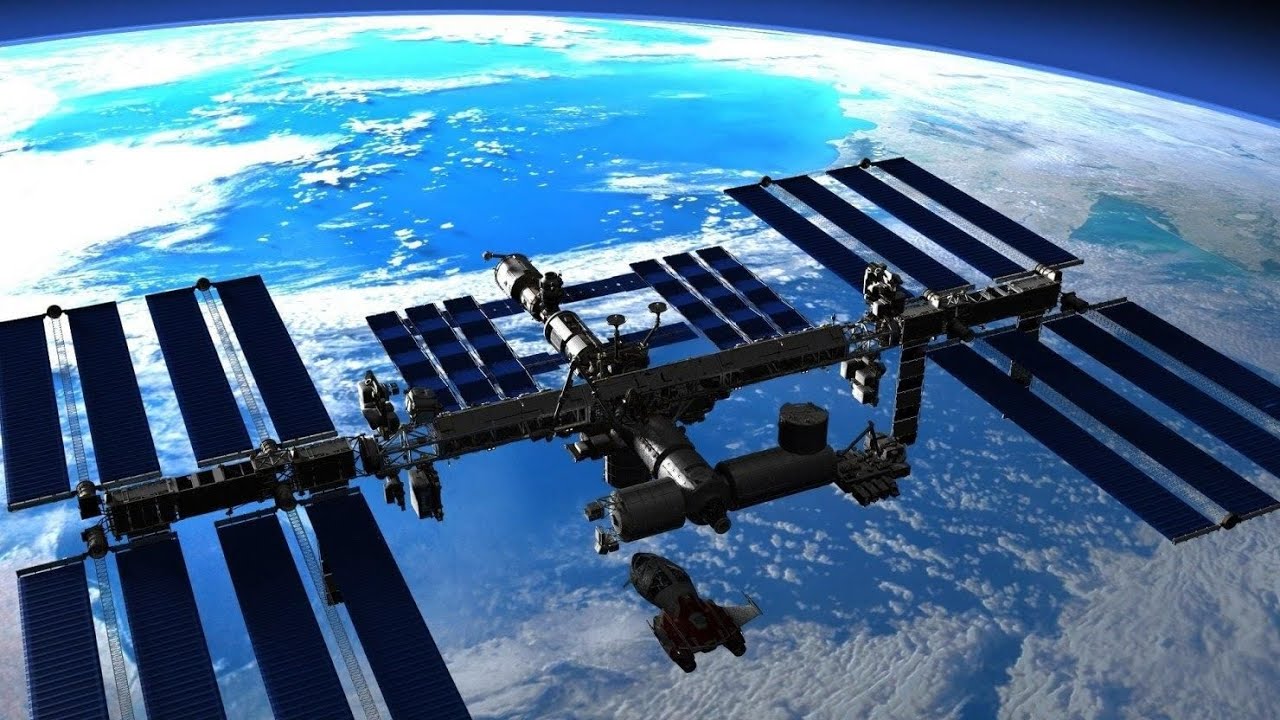 🌌Today is the Day of The International Space Station!🌌👋‍🚀🌌 Find yourself in this video!👋👨‍🚀👋😜👋👩‍🚀🌌