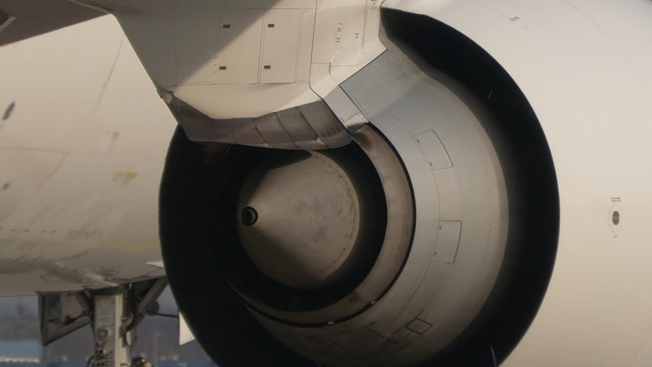 AIRPORT FRANKFURT MAIN air traffic 364 #aviation #planespotting