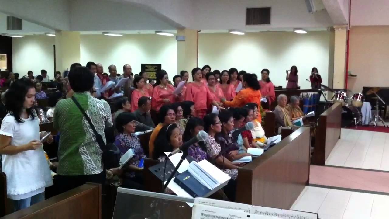 Jahowa tutu Siparmahan ahu - Koor HKBP Kebayoran Lama di HKBP Singapore.