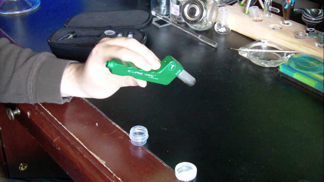 How to Use an Essential Vape