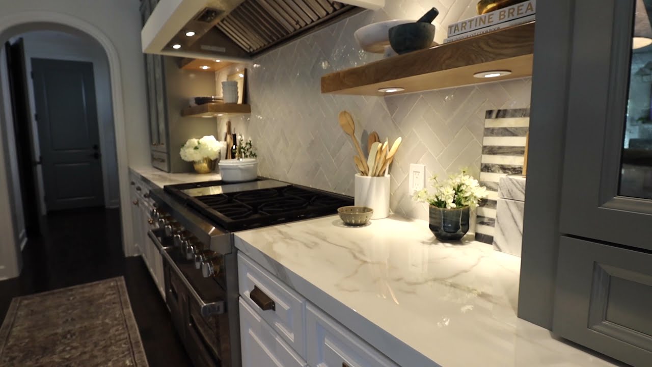 Neolith Estatuario E01 & E04 Countertops — Irvine, California