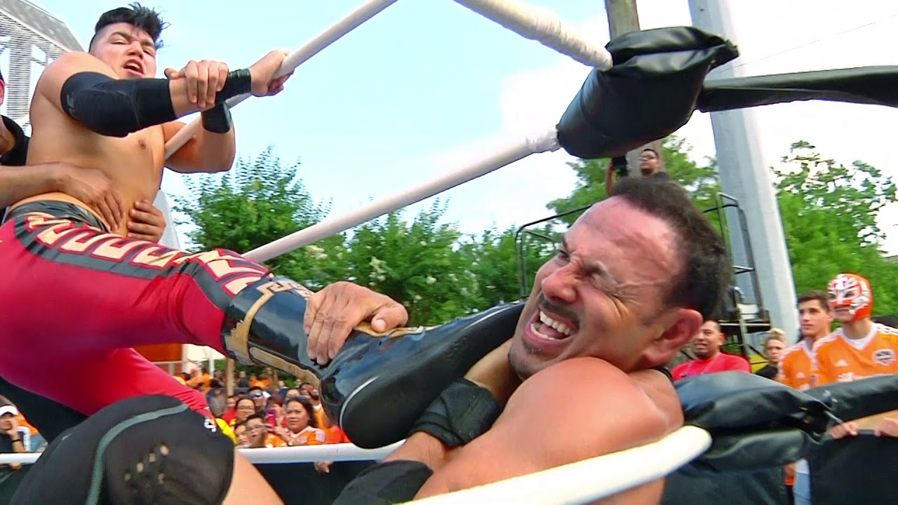 Chavo Guerrero vs Gino Medina [Reality of Wrestling] -Houston Dynamo-
