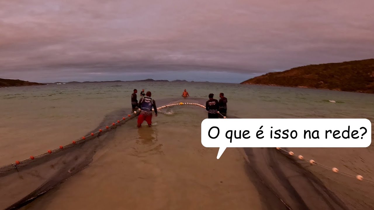 PESCAMOS NA BEIRA DA PRAIA ANOITECENDO E OLHA ISSO!