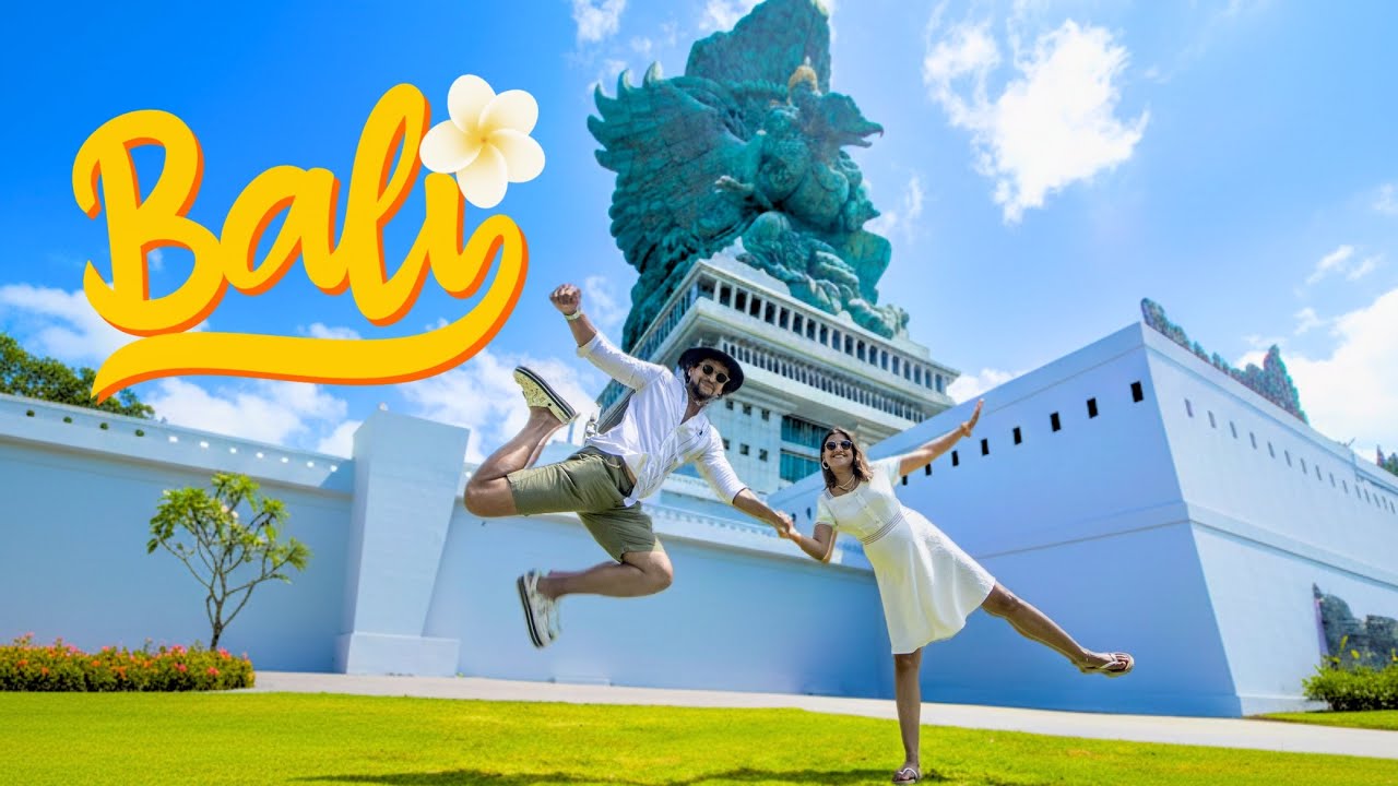 Two sides of Bali | Canggu and Uluwatu | Things to do in Bali | #bali #kecakdance 