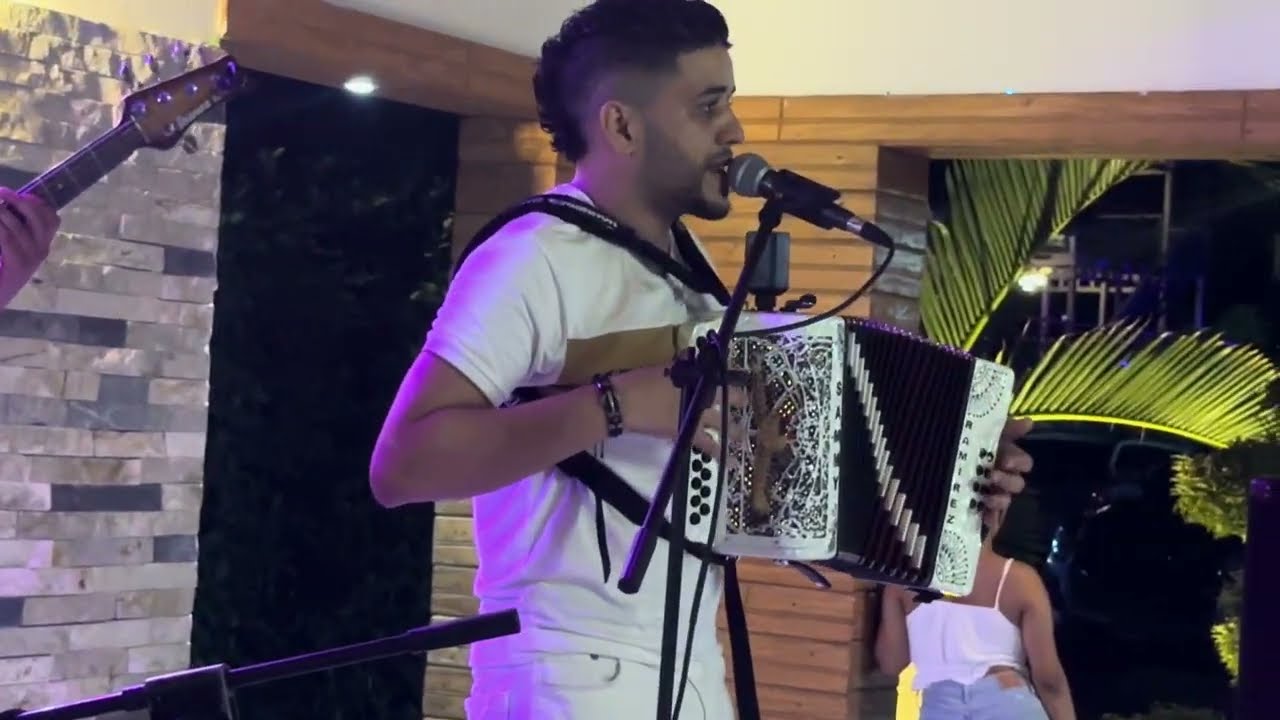 La quiero a Juana Mecho las mujeres son como las Avispas Sammy Ramirez Swing Criollo De Sajona