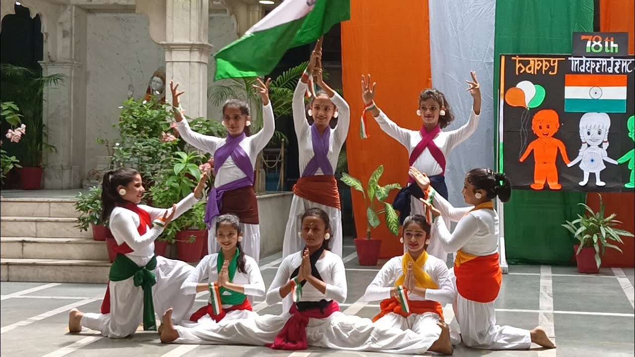 Aao Hum Sab Haath Milaye || Independence Day || Dance Cover || Motivational Song