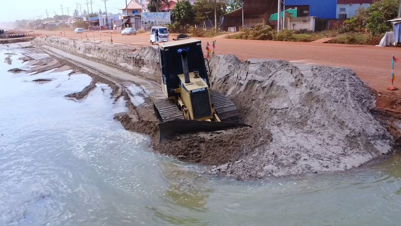 Bulldozer Excellent Work!Building A New Road Foundation.