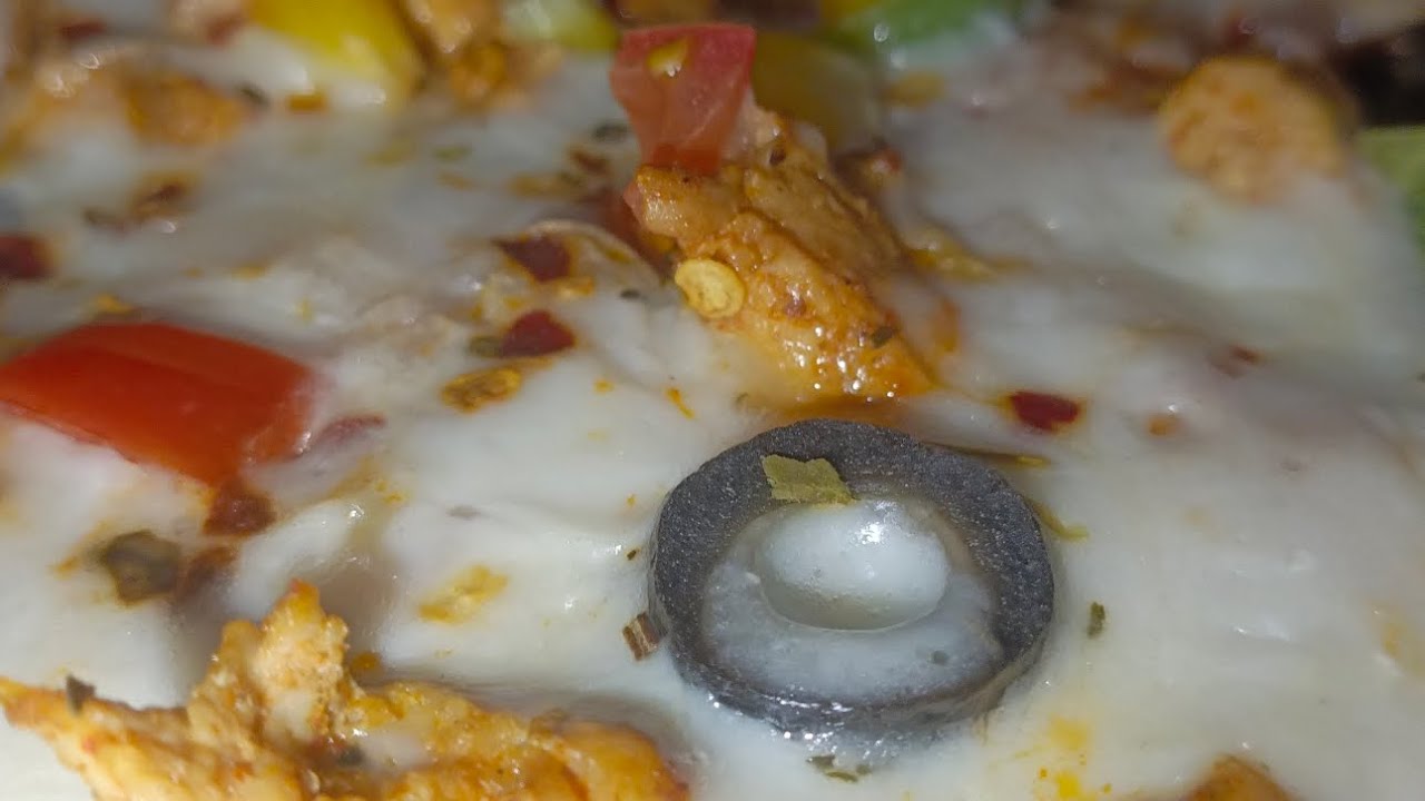 Without oven pan pizza / resturant secret recipe / lazania pizza #homemade #viral